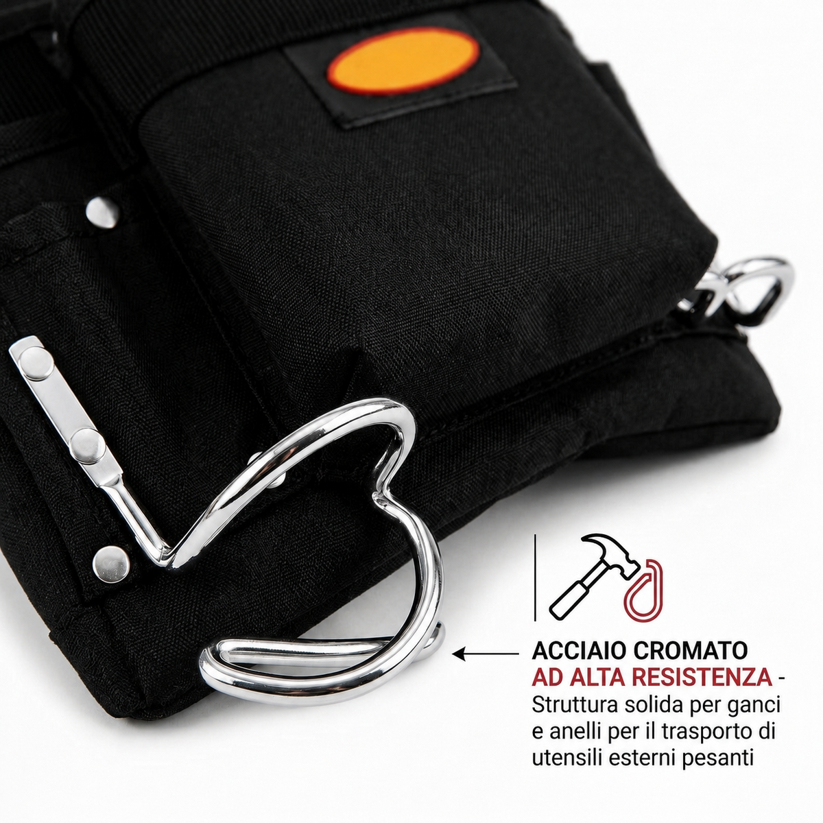 Dettaglio ganci laterali in acciaio cromato della borsa portautensili
