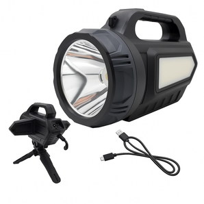 Faro LED Ricaricabile Solare con Treppiede e Powerbank USB Integrato
Lampada da Campeggio Impermeabile 400m Portata con Batteria Lunga Durata
Faretto LED Esterno Robusto per Emergenza, Lavori Notturni e Outdoor